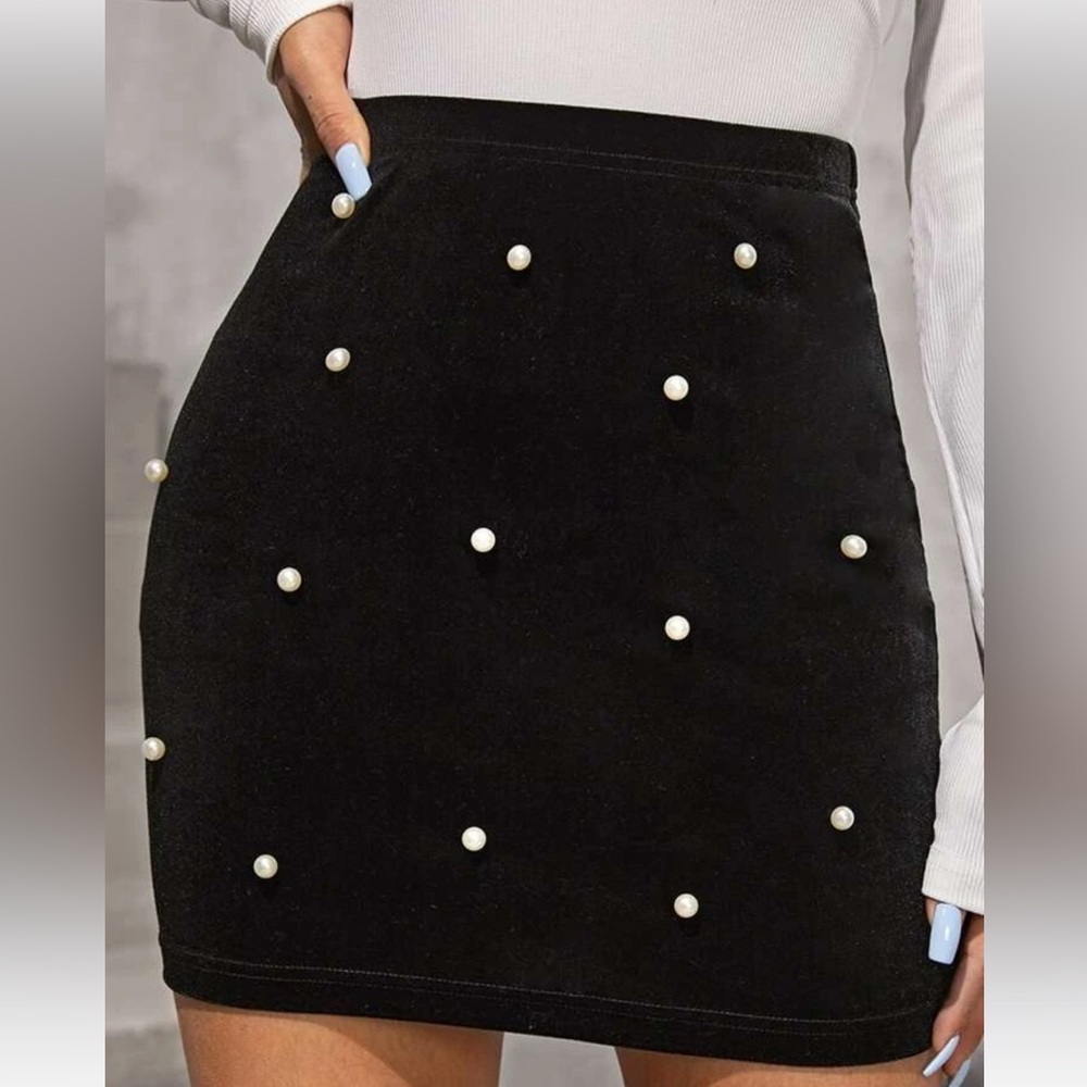 NWOT shein pearls beaded velvet skirt